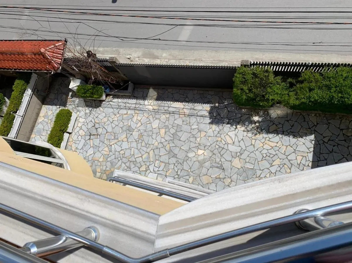 Marconi Apartments Дуррес