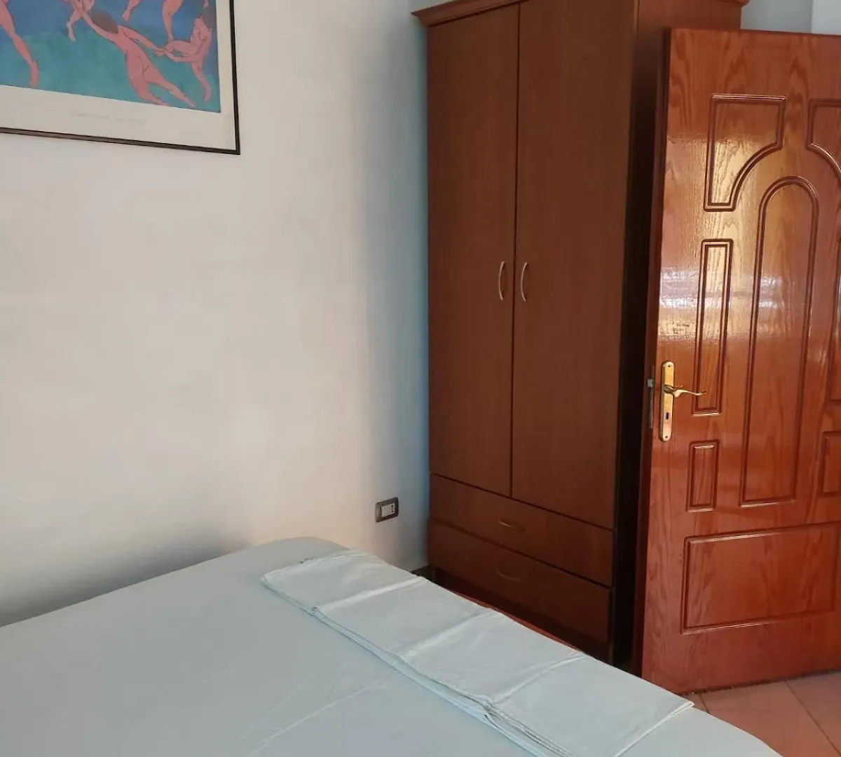 Marconi Apartments Дуррес